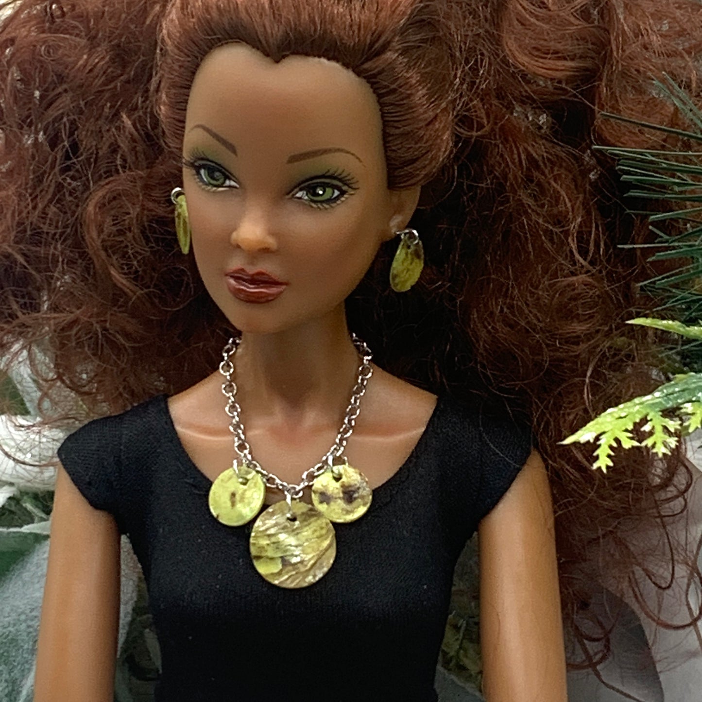 Green Shell Round Dangle Doll Necklace Matching Earring Set • 16” Doll Jewelry