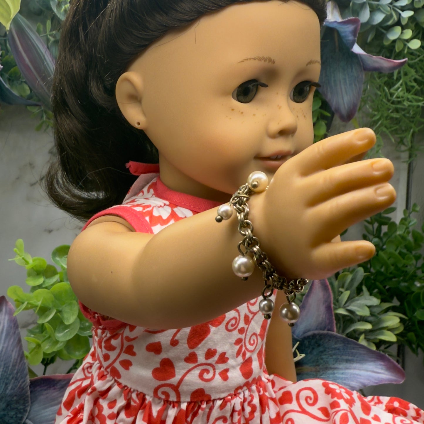 Gold Brass Tone Chain Pearl Dangles Doll Charm Bracelet • 18 Inch Fashion Doll Jewelry