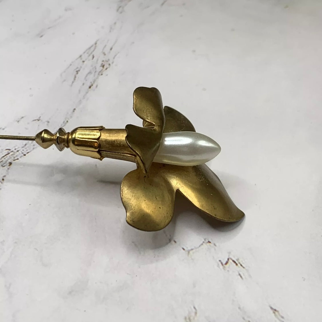 Floral Flower Iris Orchid Metal Pearl Center - Gold Tone - 7.75” Pin • Hatpin