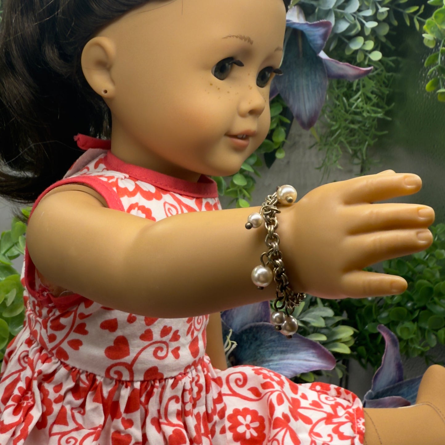 Gold Brass Tone Chain Pearl Dangles Doll Charm Bracelet • 18 Inch Fashion Doll Jewelry