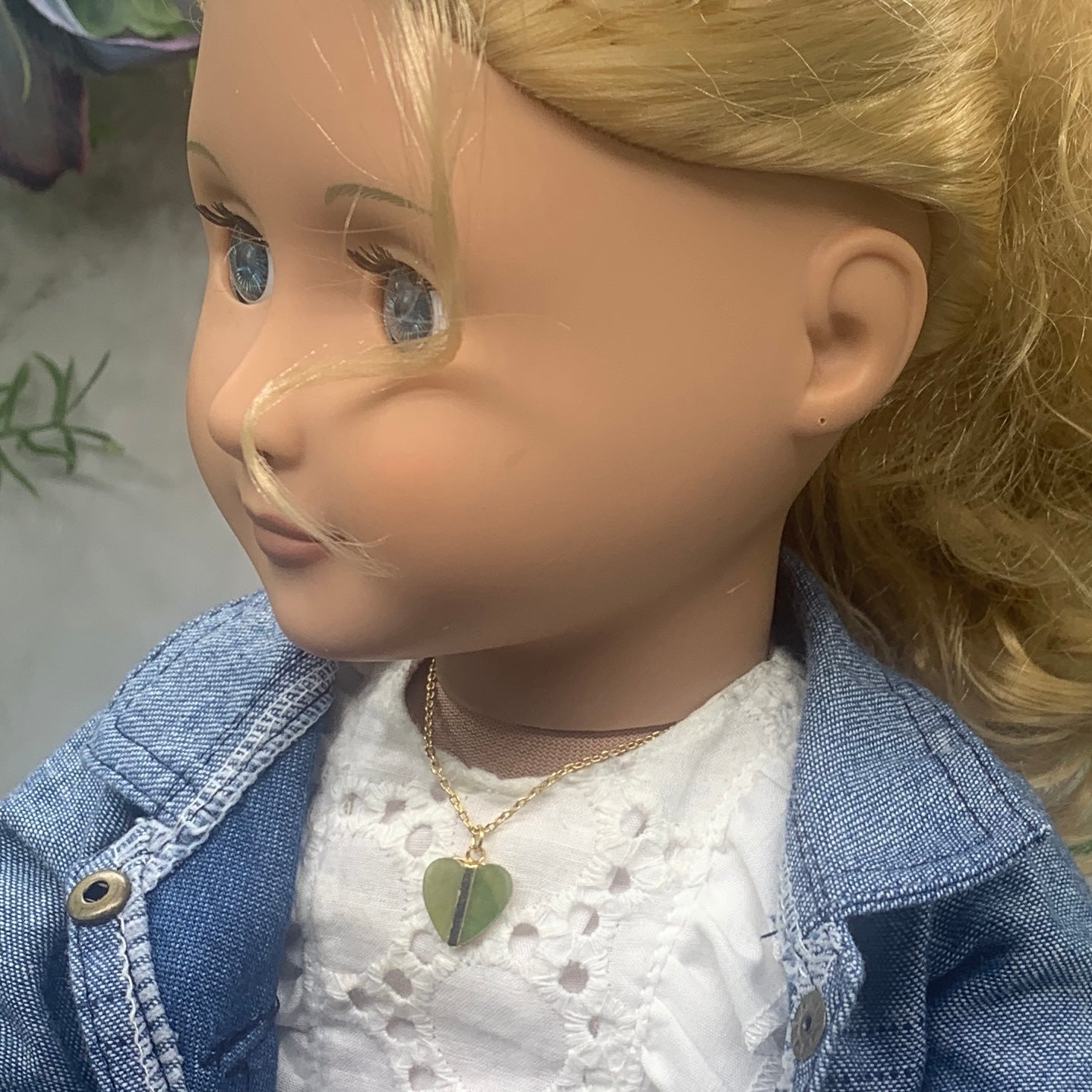 Green Glass Heart Pendant Gold Tone Necklace • 18 Inch Fashion Doll Jewelry