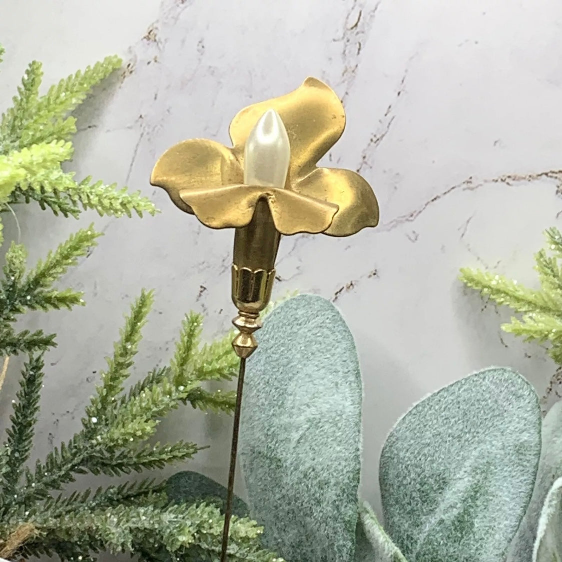 Floral Flower Iris Orchid Metal Pearl Center - Gold Tone - 7.75” Pin • Hatpin