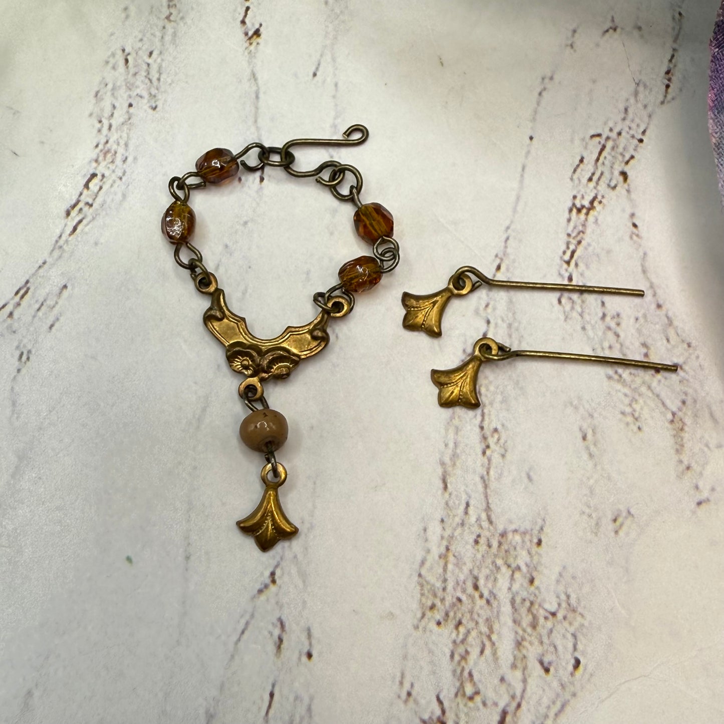 Brown Glass Gold Dangle Design Doll Necklace • 10-12 Inch Fashion 1:6 Doll Jewelry