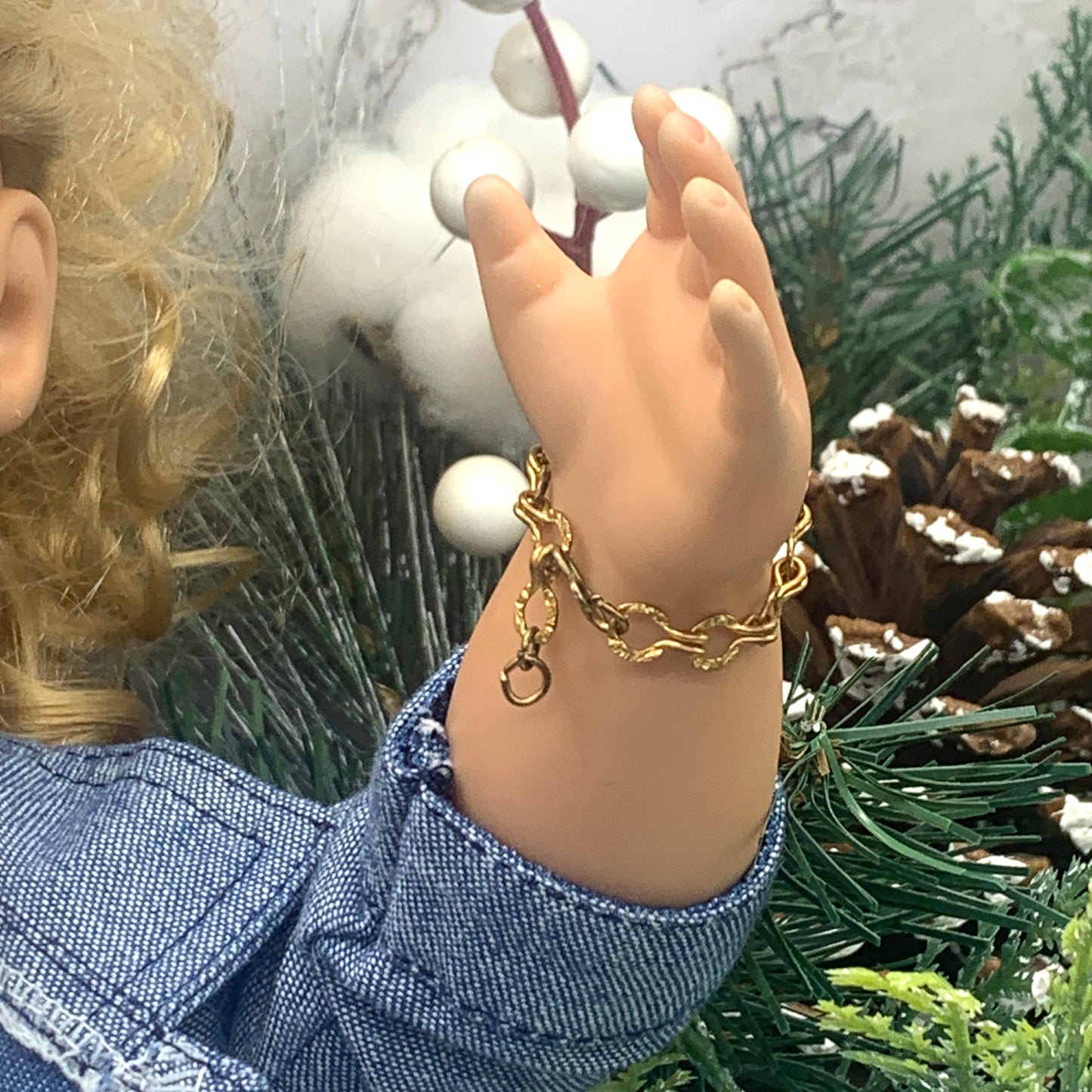 Oval Coral Glass Accent Gold Filigree Chain Doll Bracelet • 18” Doll Jewelry