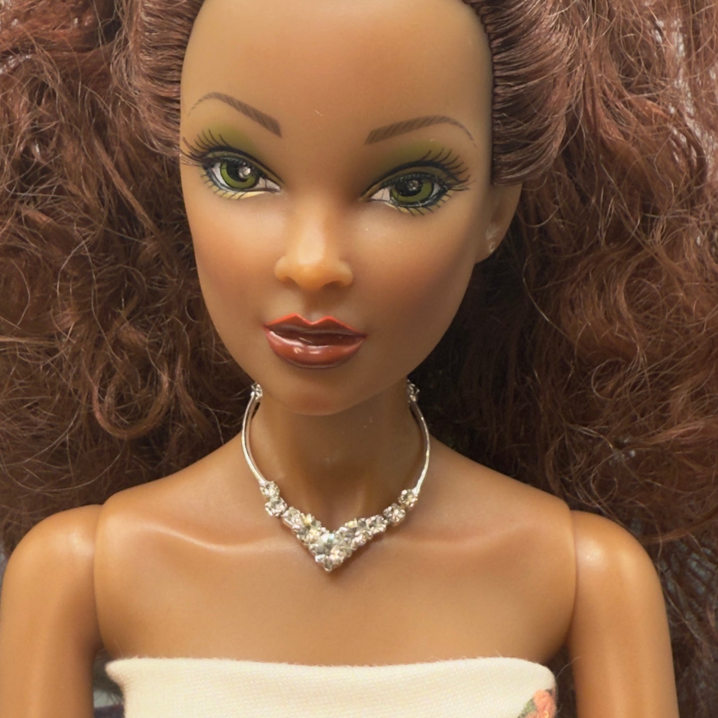 V-Shape Clear Rhinestone Silver Curved Link Doll Necklace • 16 Inch Fashion Doll Jewelry