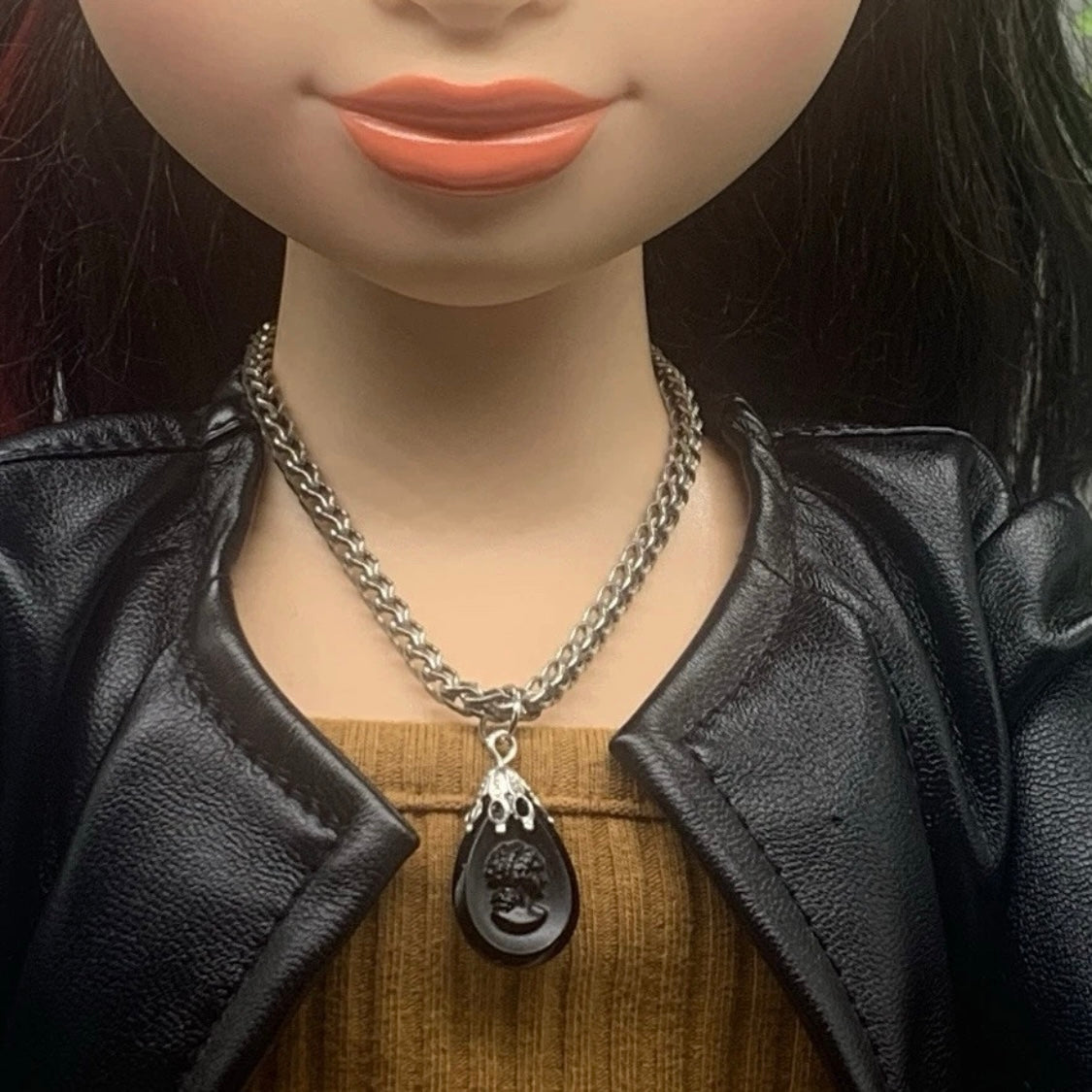 Black Teardrop Cameo Pendant Chain Doll Necklace • 18 inch Fashion Doll Jewelry