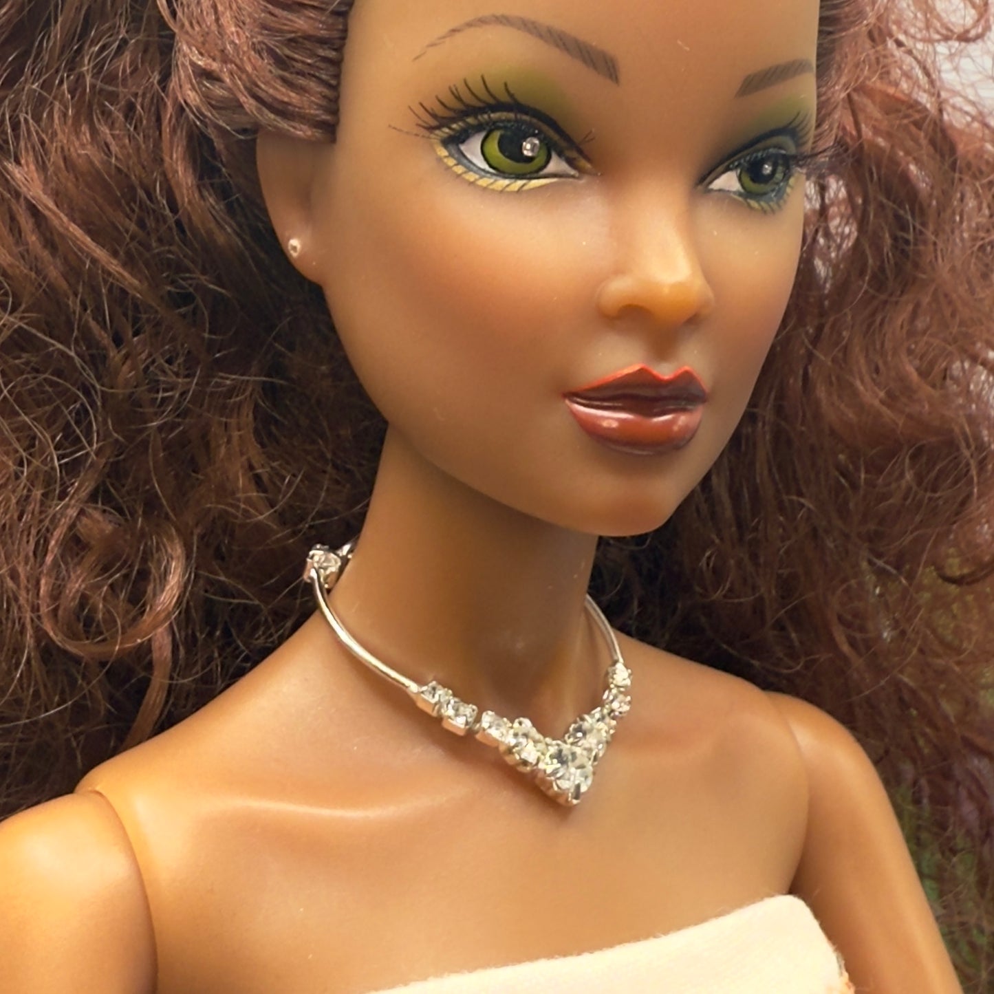 V-Shape Clear Rhinestone Silver Curved Link Doll Necklace • 16 Inch Fashion Doll Jewelry