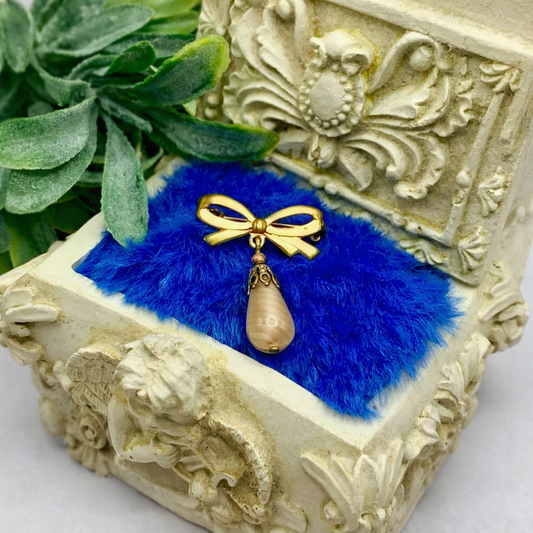 Tan Beige Glass Teardrop Pendant with Gold Tone Bow Pin • Doll Brooch
