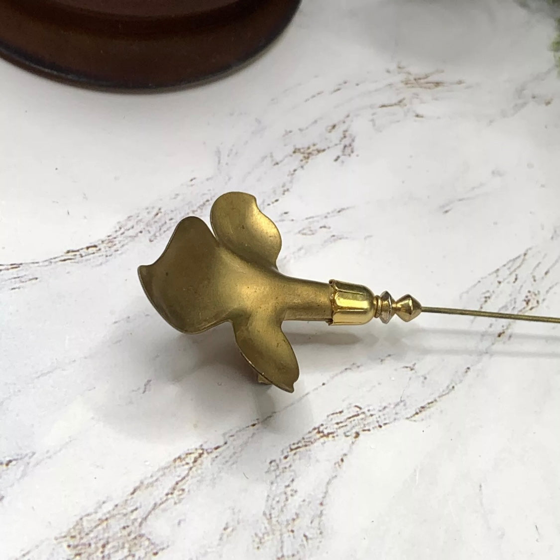 Floral Flower Iris Orchid Metal Pearl Center - Gold Tone - 7.75” Pin • Hatpin