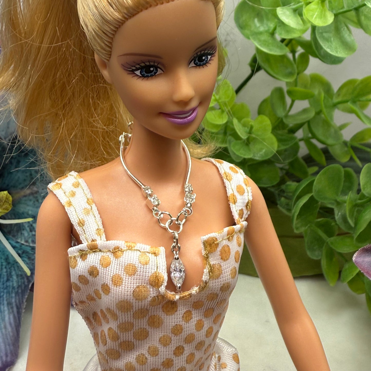 Clear Rhinestone Dangle Curved Silver Link Doll Necklace • 10-12 Inch Fashion 1:6 Doll Jewelry