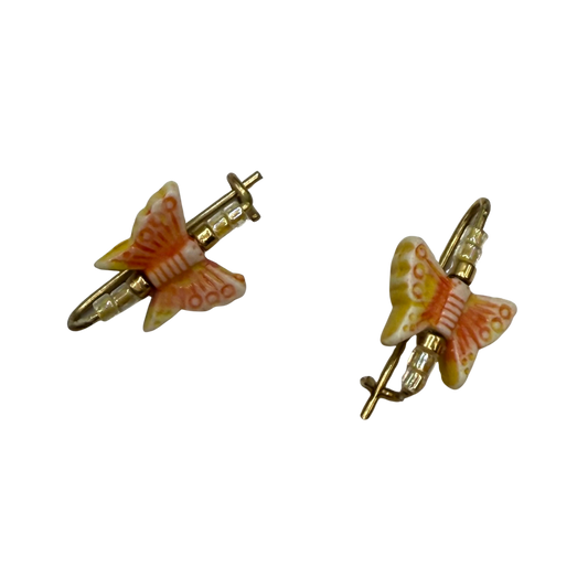 Handmade Doll Accessories Designed to Fit popular 14-18 inch Fashion Dolls: add a stylish touch to your favorite doll! Set of 2 charming Orange Coral Beige Acrylic Beaded Butterfly Doll Hair Barrettes