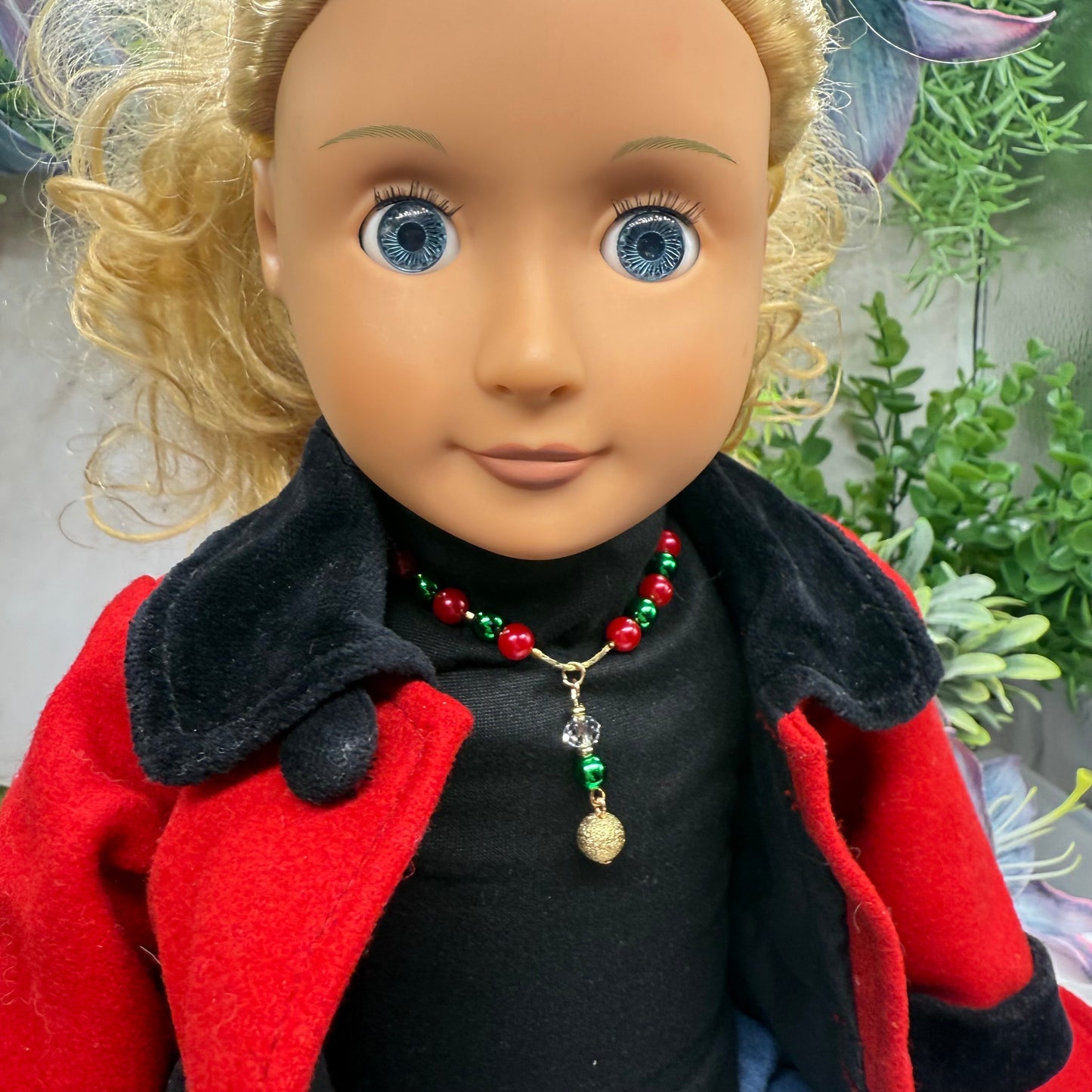 Green & Pinkish Red Pearly Bead Gold Chain Christmas Doll Necklace • 18 Inch Fashion Doll Jewelry