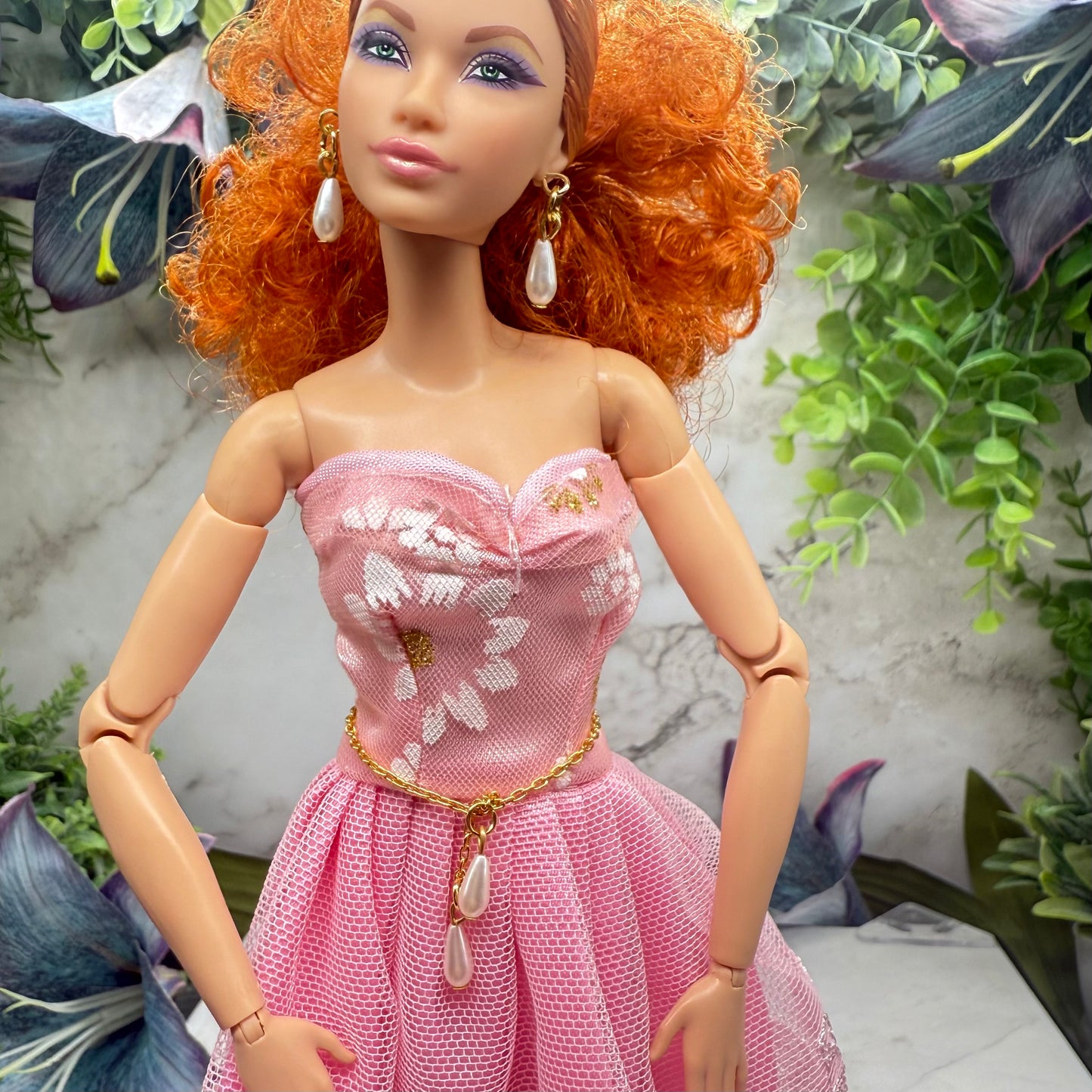 Teardrop Pearl Gold Chain Wrap Doll Necklace / Belt & Earrings
• 10-12 Inch Fashion Doll Jewelry 1:6