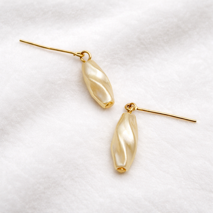 Wavy Elongated Pearl Drop Doll Earrings • 18 Inch Fashion Doll Jewelry