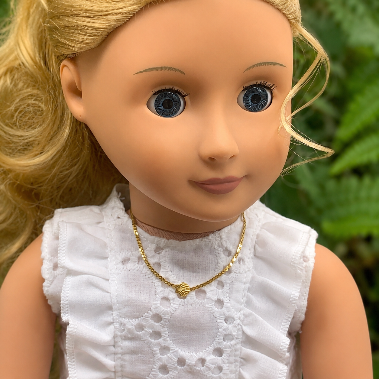 Shell Charm Doll Necklace Gold Tone Chain • 18 inch Fashion Doll Jewelry