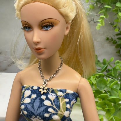 Flower Pendant Silver Chain Doll Necklace • 16 Inch Fashion Doll Jewelry