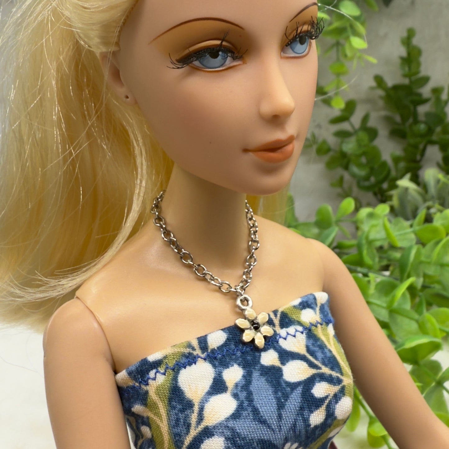 Flower Pendant Silver Chain Doll Necklace • 16 Inch Fashion Doll Jewelry