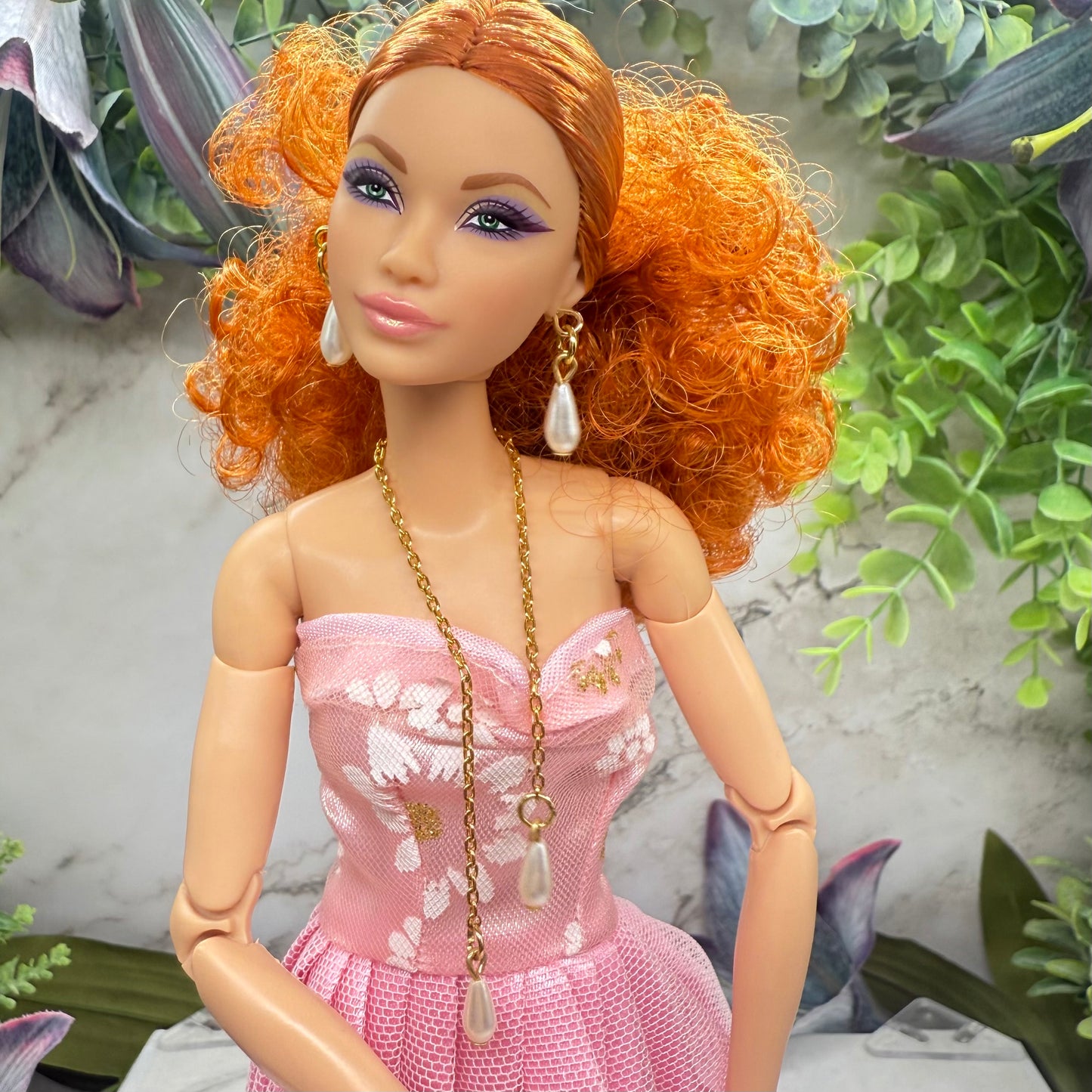 Teardrop Pearl Gold Chain Wrap Doll Necklace / Belt & Earrings
• 10-12 Inch Fashion Doll Jewelry 1:6