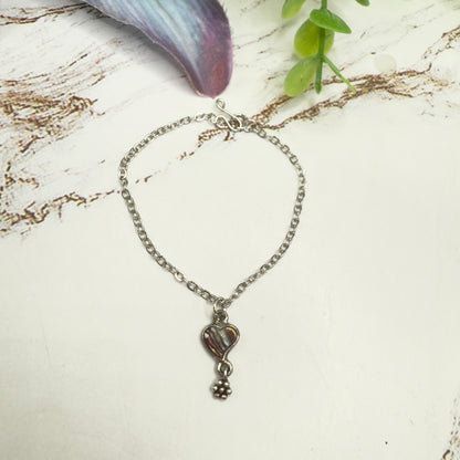 Silver & Green Tones Abalone Heart Doll Necklace
• 16 Inch Fashion Doll Jewelry