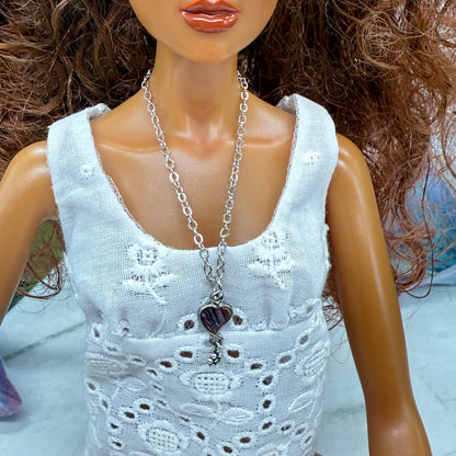 Silver & Green Tones Abalone Heart Doll Necklace
• 16 Inch Fashion Doll Jewelry