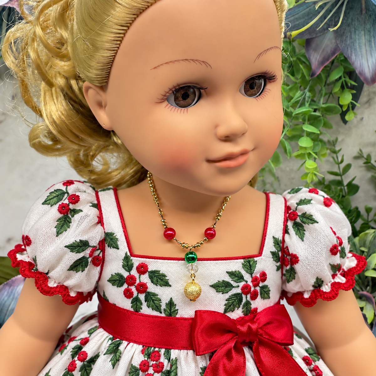 Red Green Christmas Pearl Bead Gold Chain Doll Necklace • 18 Inch Fashion Doll Jewelry