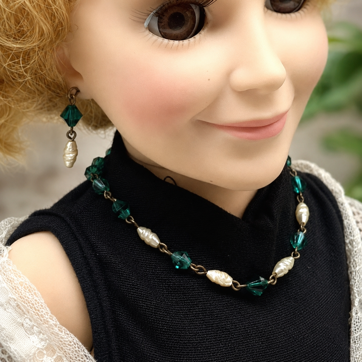 Green Glass Crystal Pearl Necklace Earring Set • 18-22 Inch Doll Jewelry