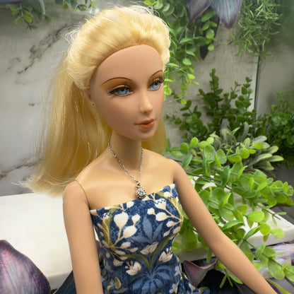 Round Clear Rhinestone Pendant Silver Chain Doll Necklace