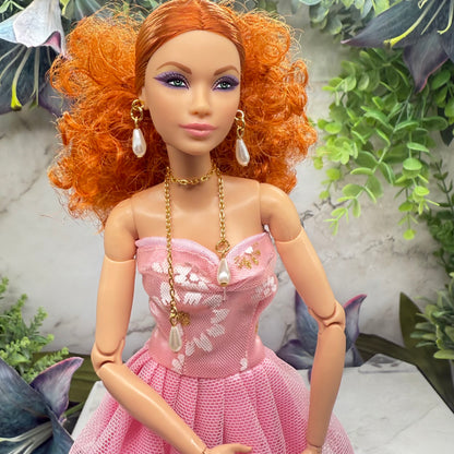 Teardrop Pearl Gold Chain Wrap Doll Necklace / Belt & Earrings
• 10-12 Inch Fashion Doll Jewelry 1:6