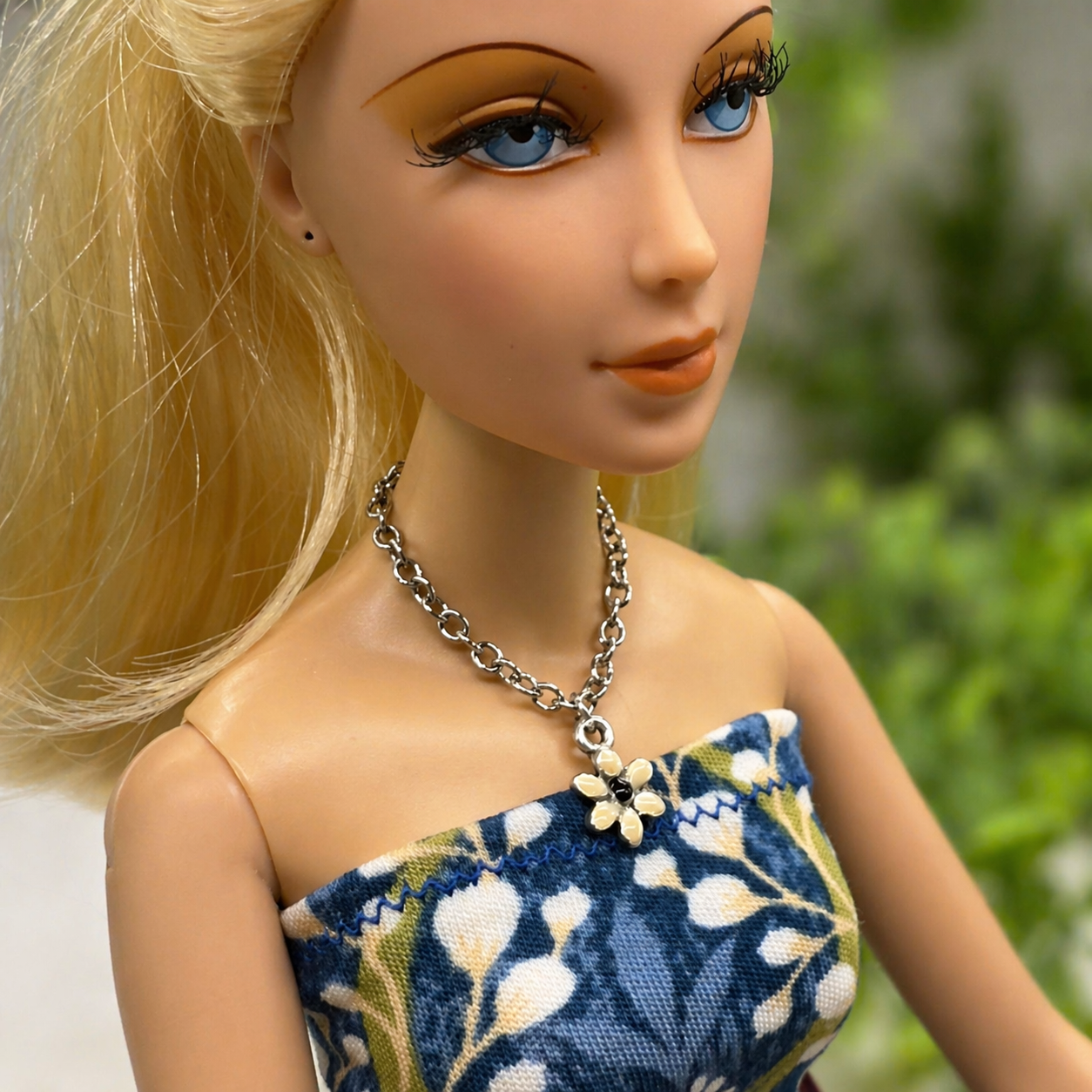 Flower Pendant Silver Chain Doll Necklace • 16 Inch Fashion Doll Jewelry