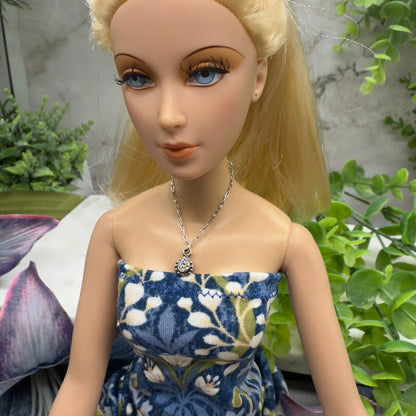 Round Clear Rhinestone Pendant Silver Chain Doll Necklace