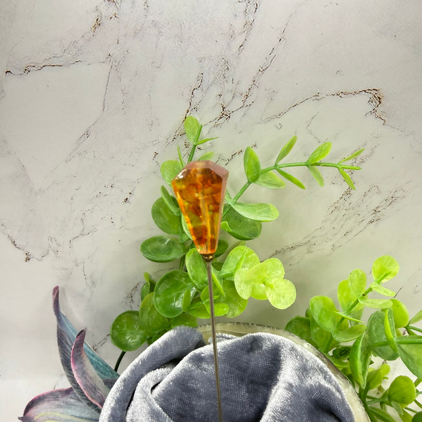 ✨ Handmade Vintage-Inspired Hatpin | Stick Pin | Hat Accessory | Sweater & Hijab Pin | Decorative Jewelry Gift for Her ✨

Victorian-Style Acrylic Faceted Amber-Colored Elongated Diamond Prism Shaped Translucent Hatpin - 6 Inch