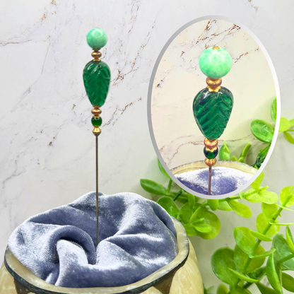 ✨ Handmade Vintage-Inspired Hatpin | Stick Pin | Hat Accessory | Sweater & Hijab Pin | Decorative Jewelry Gift for Her ✨

Art Deco Style Green Glass Leaf Design -Mottled Light Green Round Top Finial Hatpin - 6 Inch