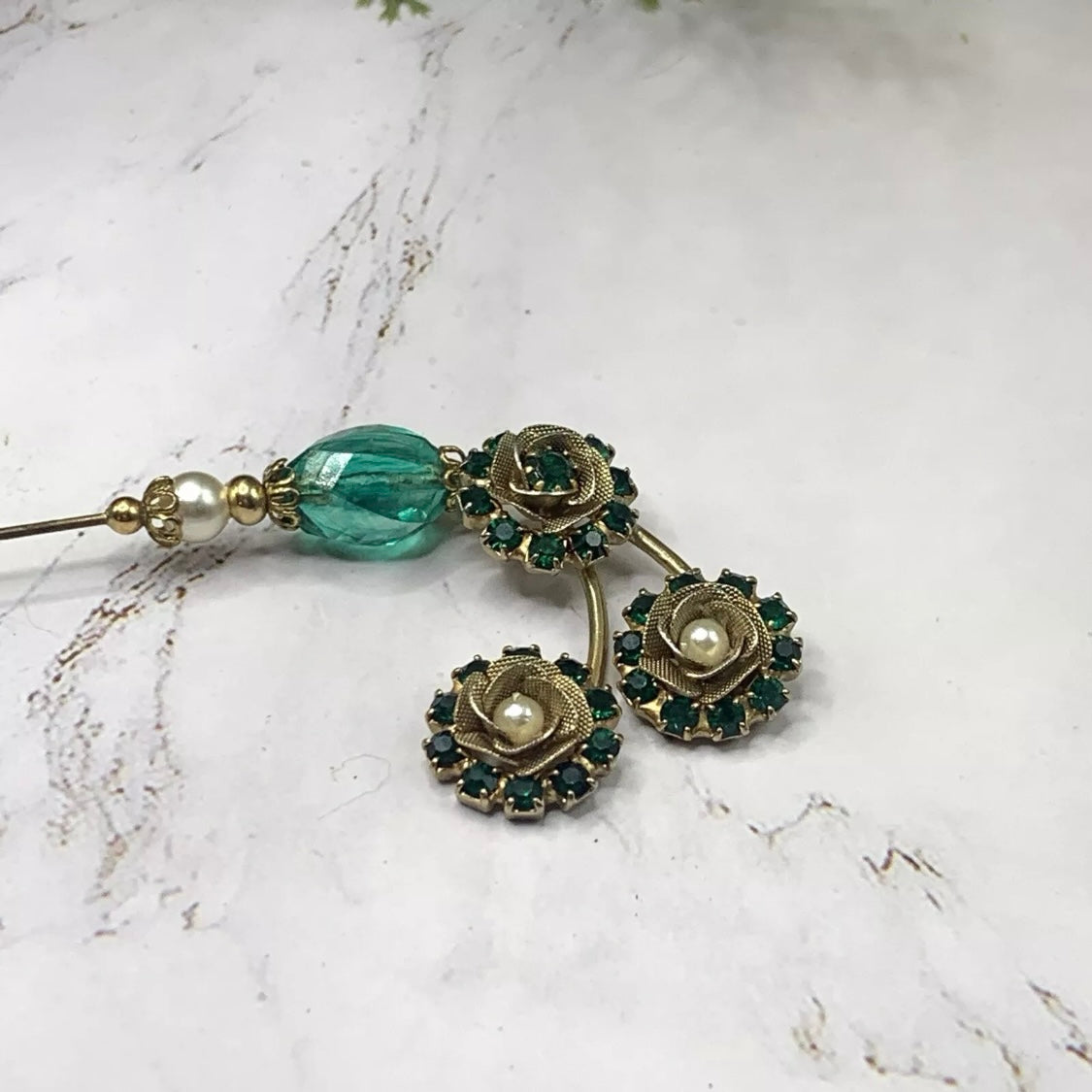 Green Glass Rhinestone Gold Tone Flower Design Pearl Accents -  9.25” • Hatpin