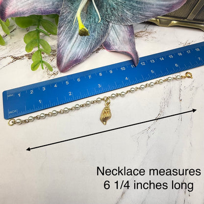 ✨Handmade Doll Jewelry Designed to Fit popular 18 Inch Fashion Dolls: add a little “Summer Fun ☀️ Beachy Style 🏝️” to your favorite doll!✨

Gold Beach Style Conch Shell Charm Pearl Beaded Doll Necklace