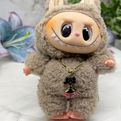 ✨Handmade Jewelry Designed to fit popular 17 to 20 cm (6 to 7 inch) Plushie Labubu Monster Dolls: add a stylish touch to your favorite plushie! ✨

Black Bow Pink Gold Lady Bug Pendant Necklace