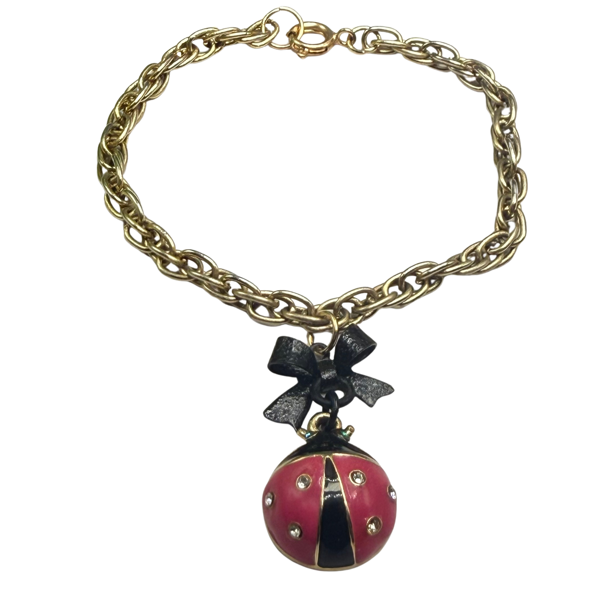 ✨Handmade Jewelry Designed to fit popular 17 to 20 cm (6 to 7 inch) Plushie Labubu Monster Dolls: add a stylish touch to your favorite plushie! ✨

Black Bow Pink Gold Lady Bug Pendant Necklace
