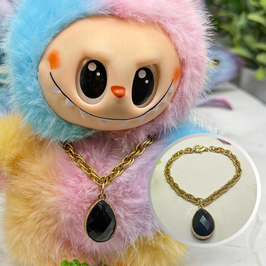 ✨Handmade Jewelry Designed to fit popular 17 to 20 cm (6 to 7 inch) Plushie Labubu Monster Dolls: add a stylish touch to your favorite plushie! ✨

Black Faceted Teardrop Pendant Gold Curb Chain Necklace