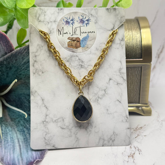 ✨Handmade Jewelry Designed to fit popular 17 to 20 cm (6 to 7 inch) Plushie Labubu Monster Dolls: add a stylish touch to your favorite plushie! ✨

Black Faceted Teardrop Pendant Gold Curb Chain Necklace