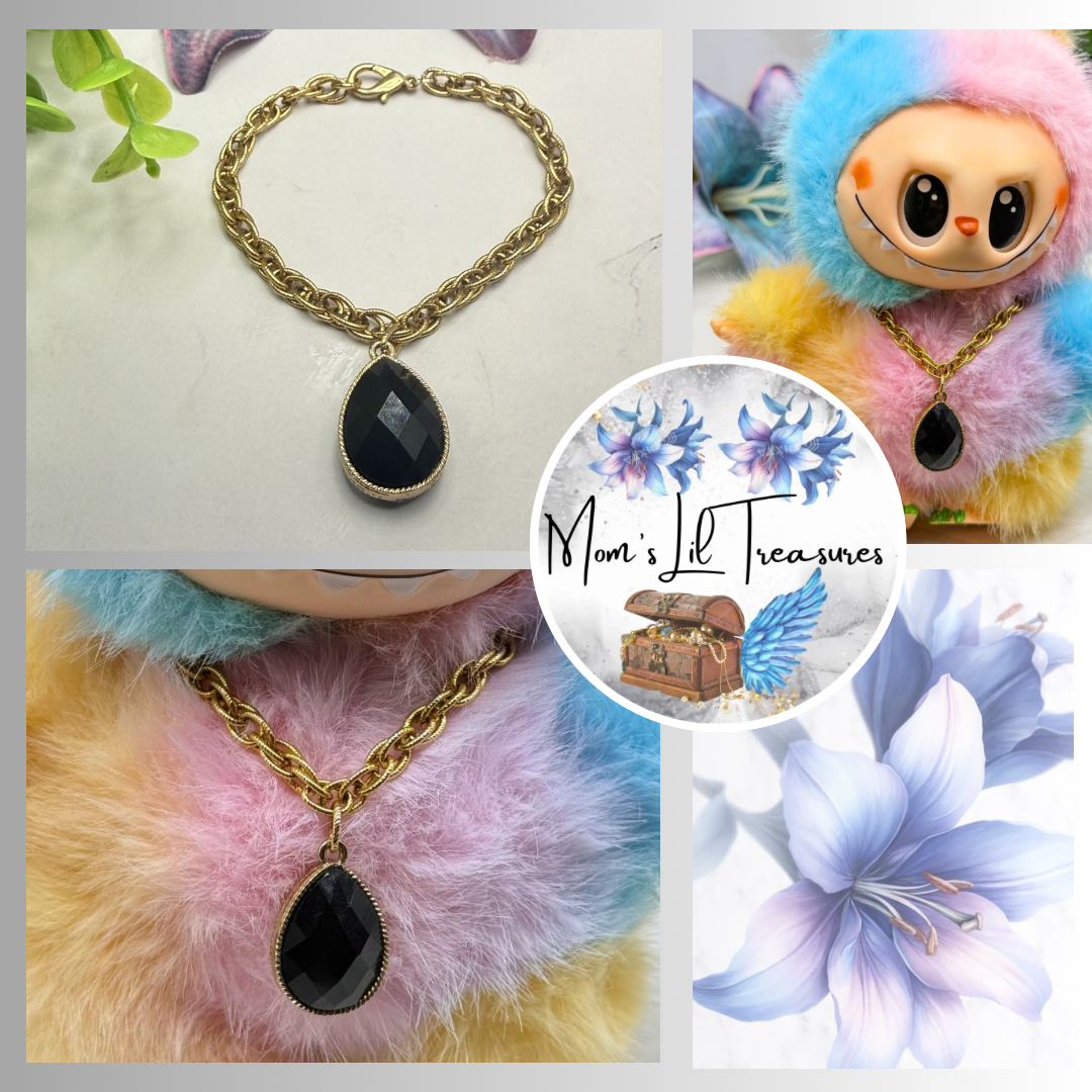 ✨Handmade Jewelry Designed to fit popular 17 to 20 cm (6 to 7 inch) Plushie Labubu Monster Dolls: add a stylish touch to your favorite plushie! ✨

Black Faceted Teardrop Pendant Gold Curb Chain Necklace