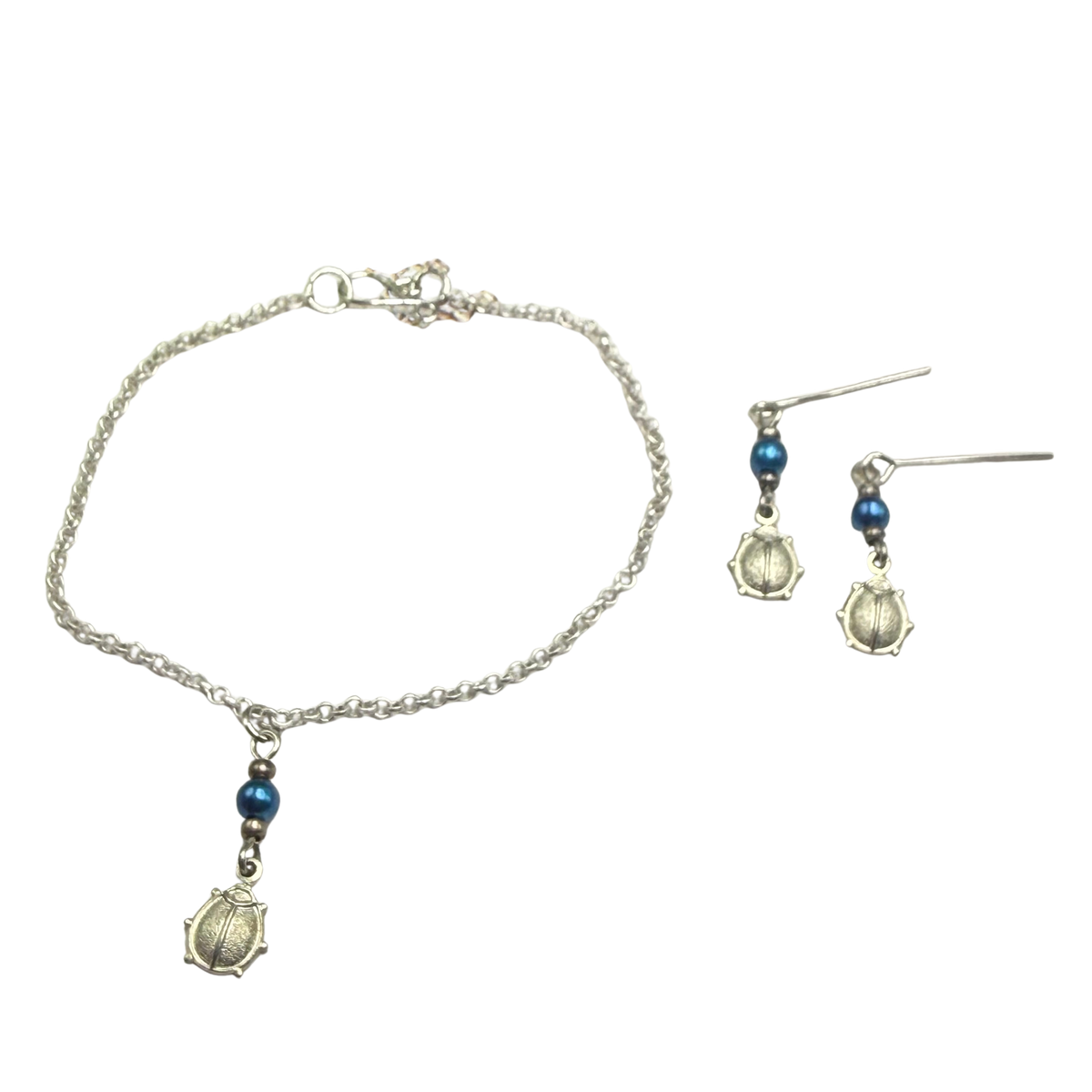 ✨ Handmade Doll Jewelry Designed to Fit popular 18 Inch Fashion Dolls: add a stylish touch to your favorite doll ✨

Blue Pearl Silver Ladybug Charm Doll Necklace & Earrings Set
