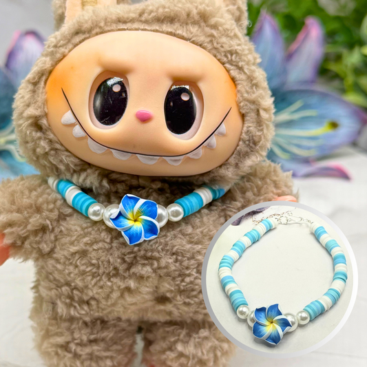 ✨Handmade Jewelry Designed to fit popular 17 to 20 cm (6 to 7 inch) Plushie Labubu Monster Dolls: add a stylish touch to your favorite plushie! ✨

Blue Plumeria Hawaiian Flower Acrylic Beaded Necklace