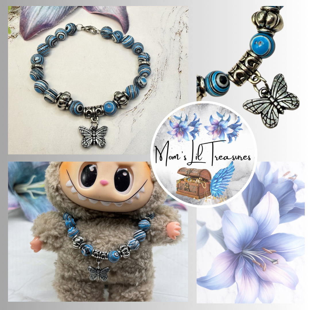 ✨Handmade Jewelry Designed to fit popular 17 to 20 cm (6 to 7 inch) Plushie Labubu Monster Dolls: add a stylish touch to your favorite plushie! ✨

Blue White Black Swirl Glass Beaded Silver Butterfly Charm Necklace