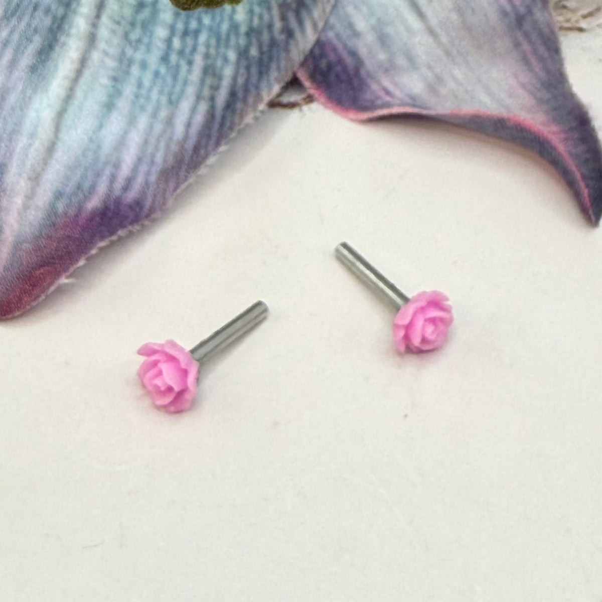 ✨Handmade Post Doll Earrings (Only fit 2mm drilled pierced ears) Designed to Fit popular 18 Inch Fashion Dolls: add a stylish touch to your favorite doll ✨

Bright Pink Rose Flower 2mm Post Doll Earrings