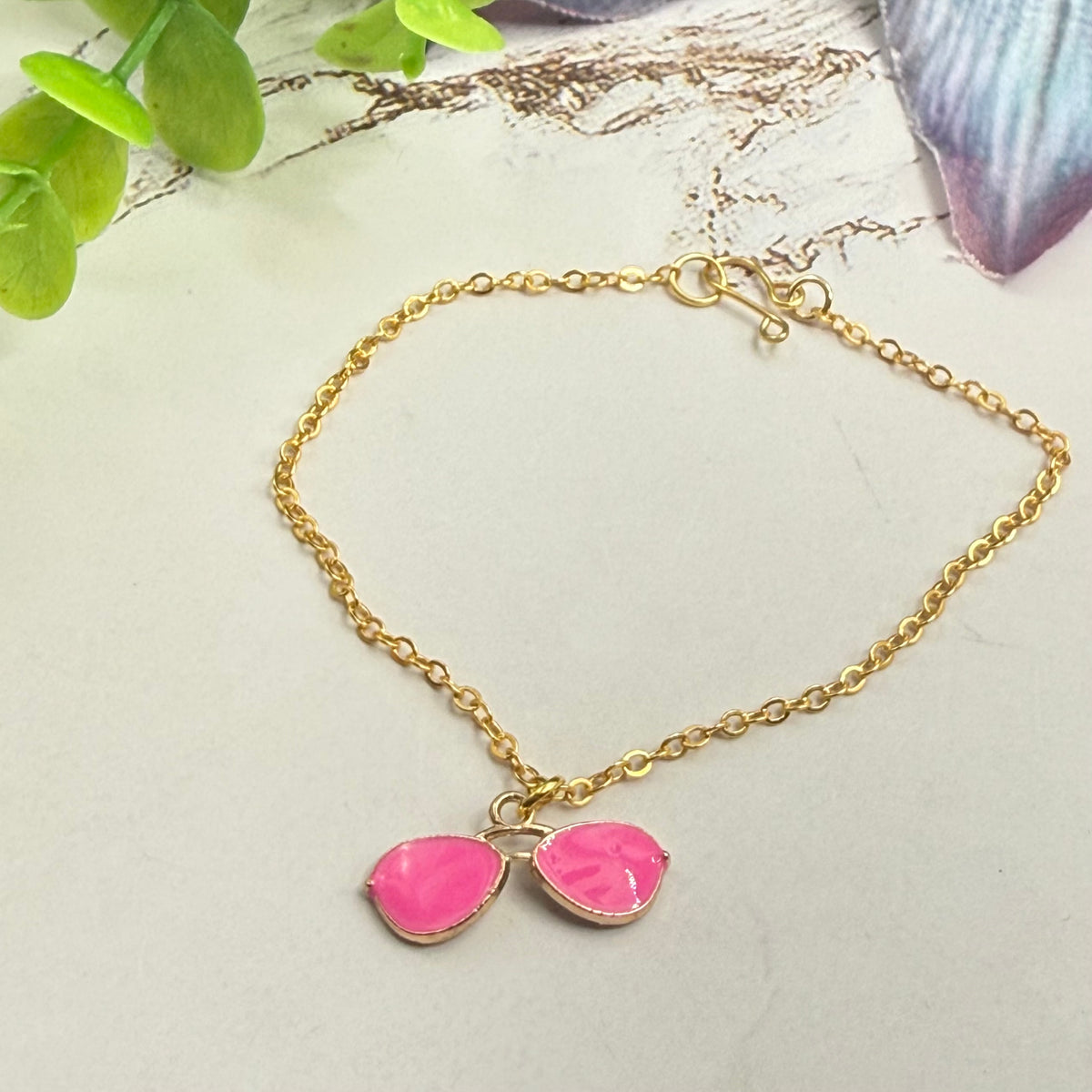 ✨Handmade Doll Jewelry Designed to Fit popular 18 Inch Fashion Dolls: add a little “Summer Fun 😎” to your favorite doll!✨

Bright Pink Sunglasses Charm Gold Chain Doll Necklace