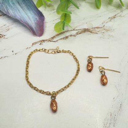 ✨ Handmade Doll Jewelry Designed to Fit popular 14 Inch Fashion Dolls: add a stylish touch to your favorite doll!✨

Brown Pearl Drop Gold Doll Necklace & Earrings