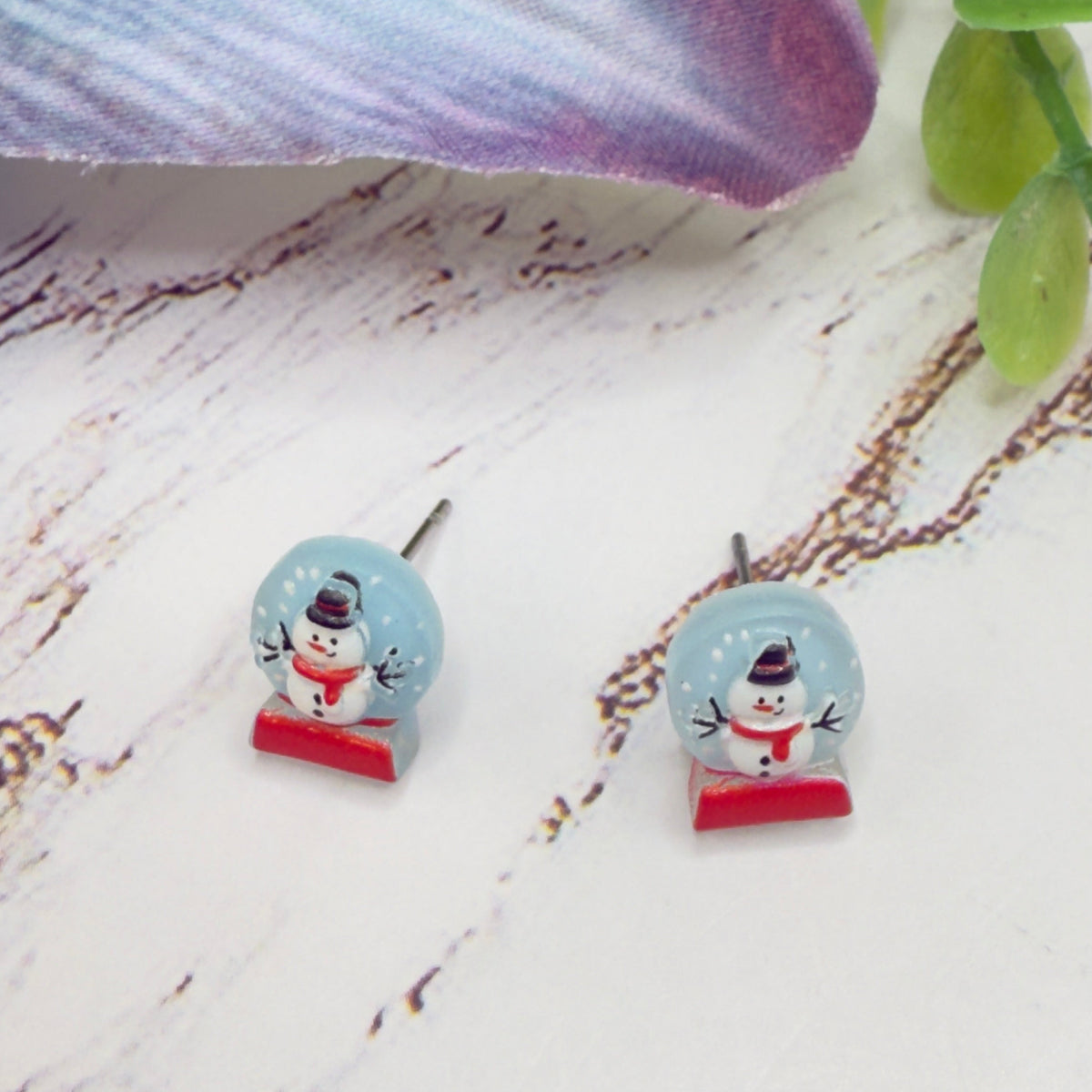 ✨Handmade Doll Jewelry Designed to Fit popular 18 Inch Fashion Dolls: add jolly “Christmas Holiday🎄” style to your favorite doll!✨

Christmas Snow Globe Snowman Post Doll Earrings