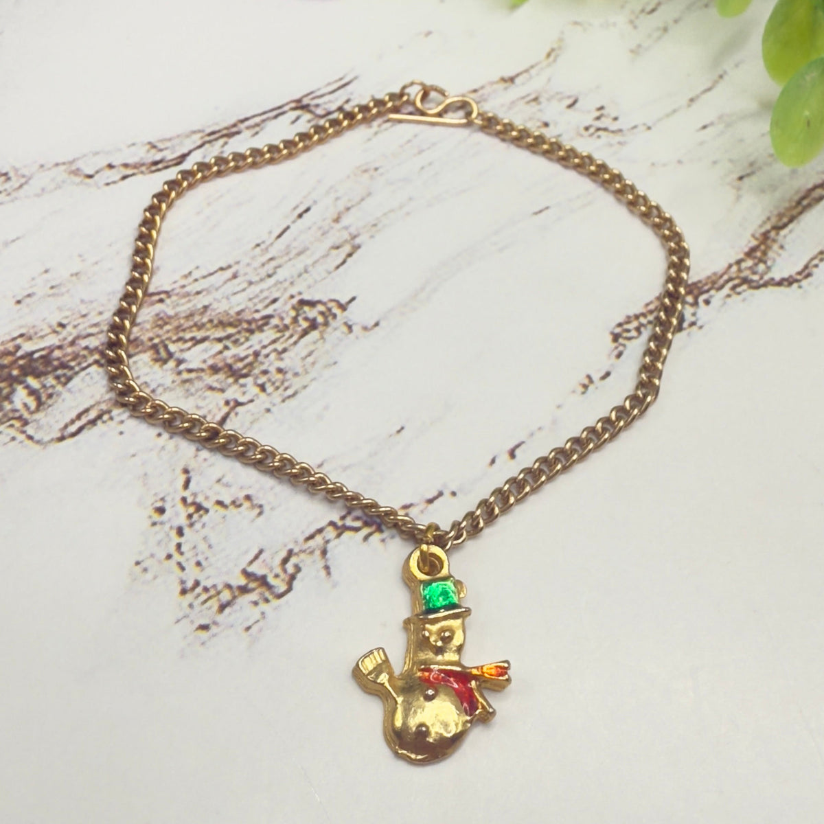 ✨Handmade Doll Jewelry Designed to Fit popular 18 Inch Fashion Dolls: add jolly “Christmas Holiday🎄” style to your favorite doll!✨

Christmas Snowman Gold Charm Doll Necklace