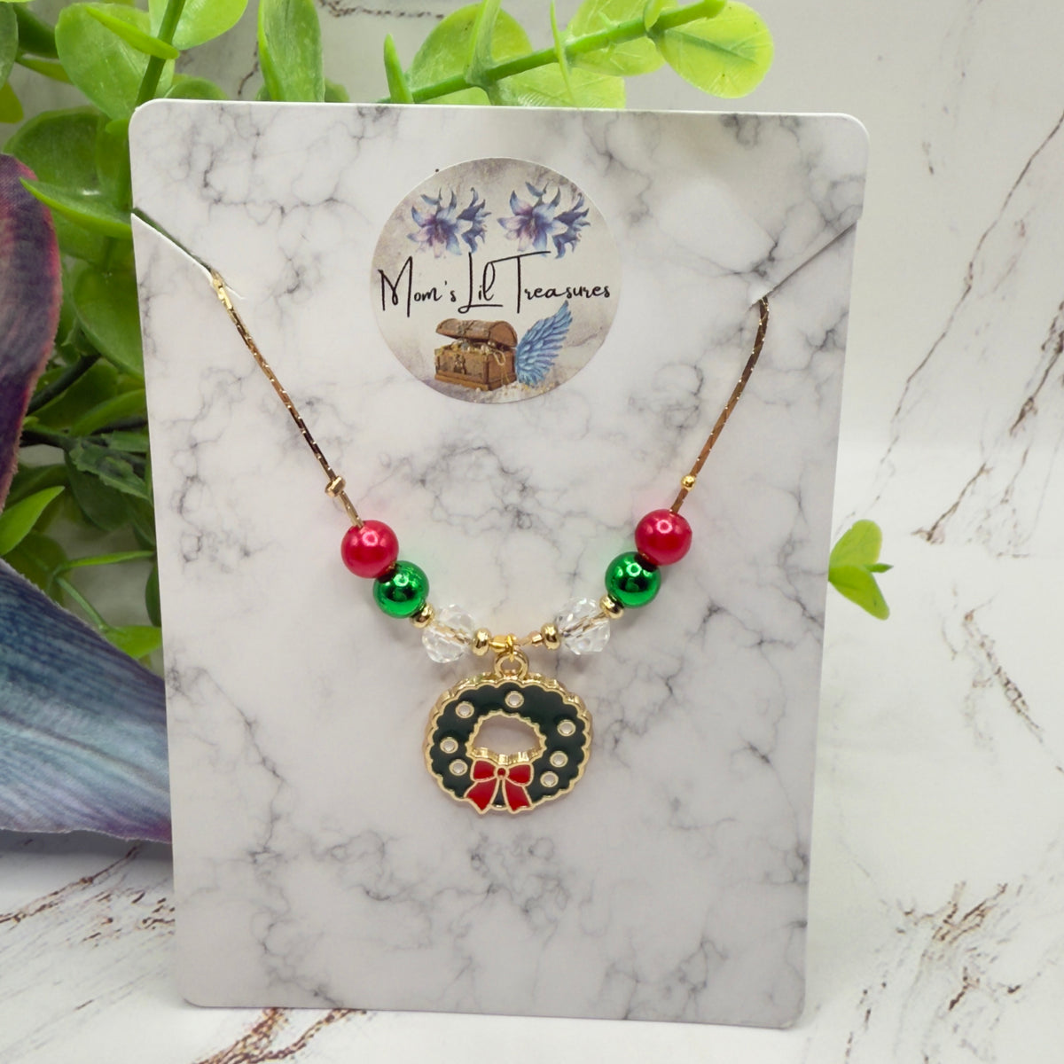 ✨Handmade Doll Jewelry Designed to Fit popular 18 Inch Fashion Dolls: add jolly “Christmas Holiday🎄” style to your favorite doll!✨

Christmas Wreath Charm Red Green Beaded Gold Doll Necklace