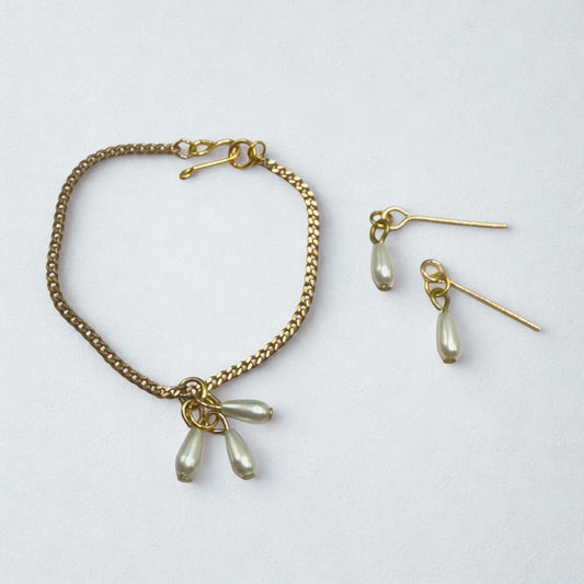 Teardrop Pearl Dangles Doll necklace & Earrings Set • 14 Inch Fashion Doll Jewelry