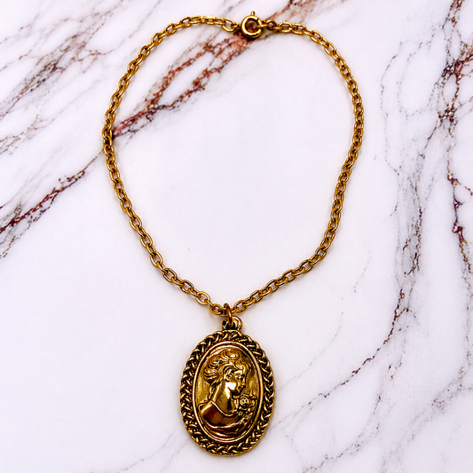 Gold Tone Cameo Pendant Doll Necklace • 18 Inch Fashion Doll Jewelry
